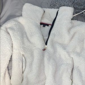 Tommy Hilfiger puffy pullover